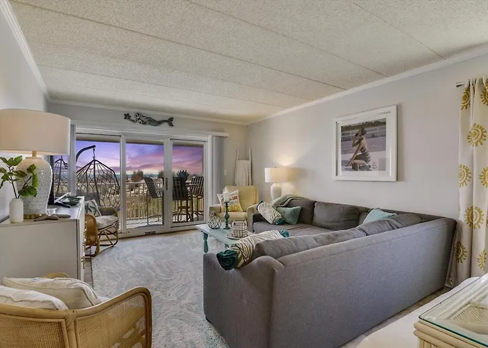 Oceanfront First-floor Beachfront Views