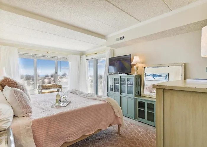 Oceanfront First-floor Beachfront Views