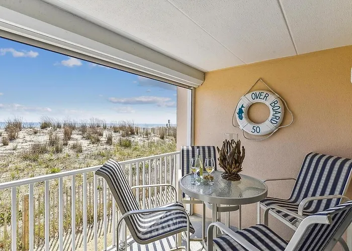 Oceanfront First-floor Beachfront Views Holiday home *